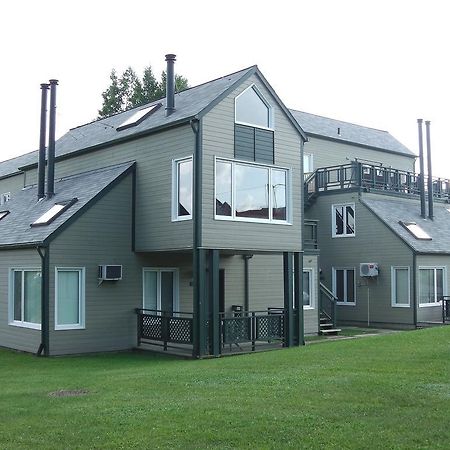 Holiday Villa Resorts At Mont Ste Anne Beaupré Εξωτερικό φωτογραφία